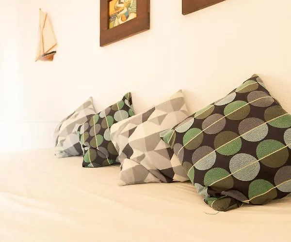 Surf- Com Vista O Oceano - By Smarthomes