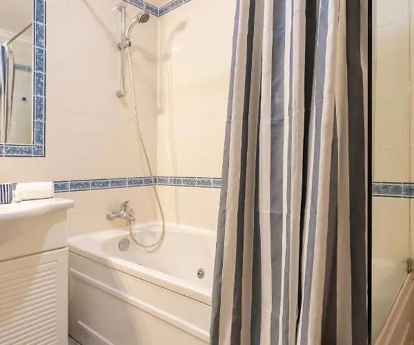 Surf- Com Vista O Oceano - By Smarthomes